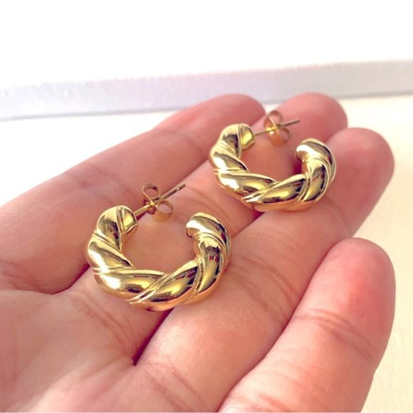 18k Gold Plated Twisted Geometric Chunky Stud Earrings - Picture 2 of 8